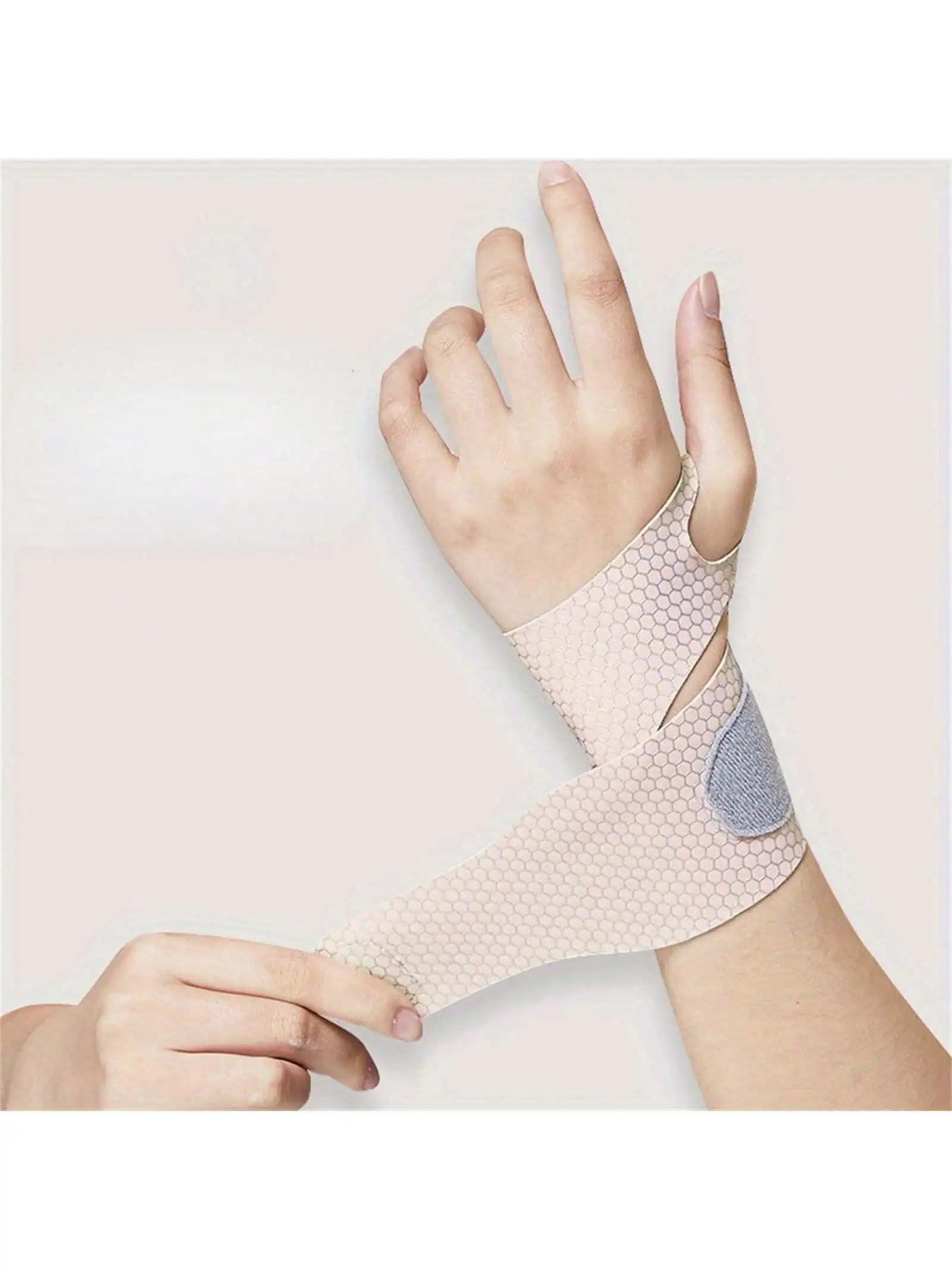 1Pc Unisex Slim & Adjustable Wrist Brace Carpal Tunnel Support, Breathable And Lightweight For Sports And Daily Wear