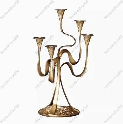 

Vintage Style Candle Holder Wabi-Sabi Style Home Creative Ribbon Candle Holder Metal Design Post-Modern Geometric Abstract