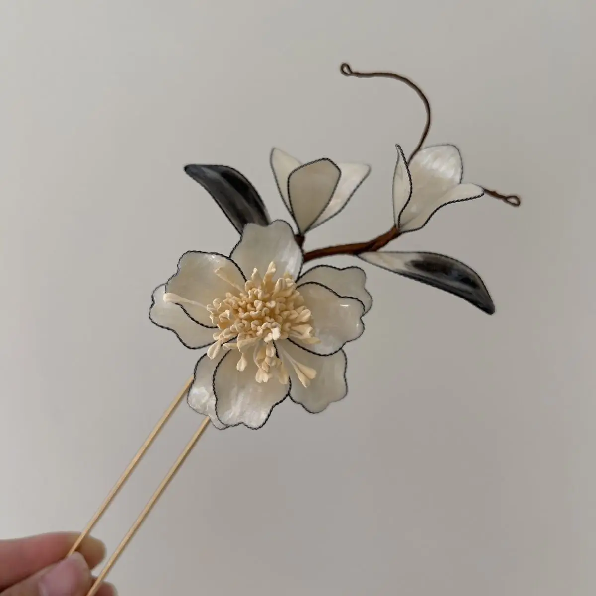 Traditional Chinese Style Lucky White Flower Hairpin Vintage Auspicious Hair Stick For Hanfu Cheongsam Women Daily Cosplay Party