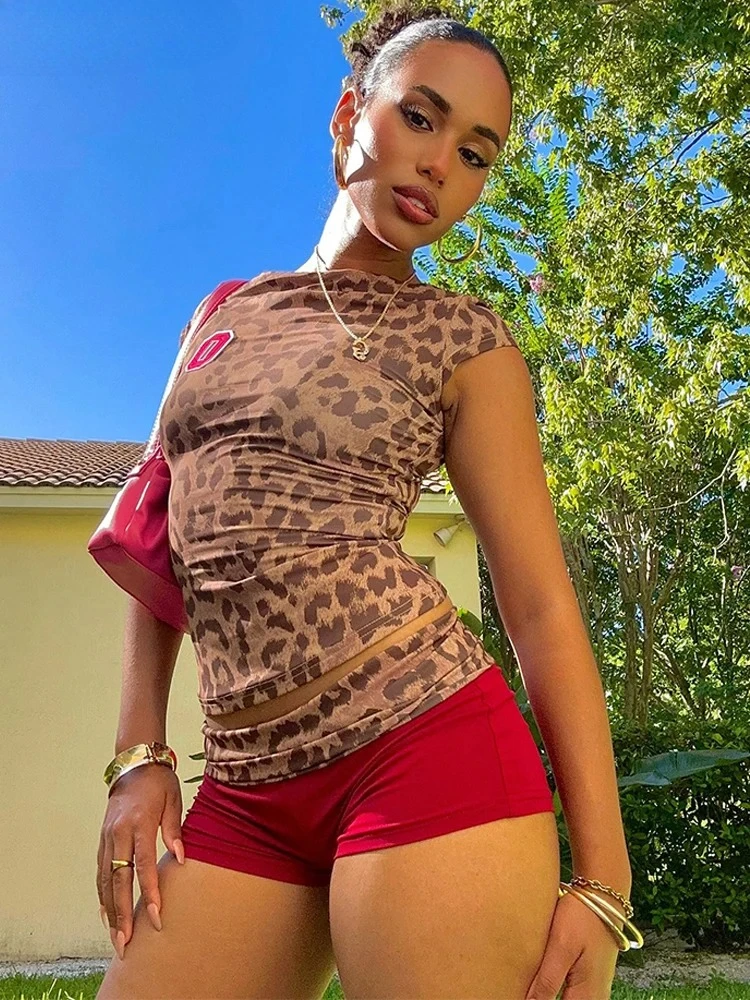 

Женский комплект из 2 предметов с леопардовым принтом, спортивный костюм, сексуальные укороченные топы с короткими рукавами и шорты, эластичная одинаковая клубная одежда, облегающие наряды