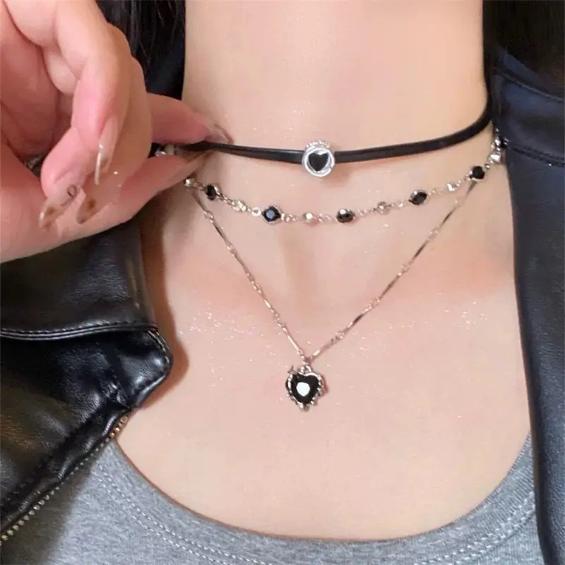 Gothic Black Peach Heart Pendant Choker Clavicle Chain Necklace For Women Aesthetic Rave Y2K Jewelry Scene EMO Accessories Gift