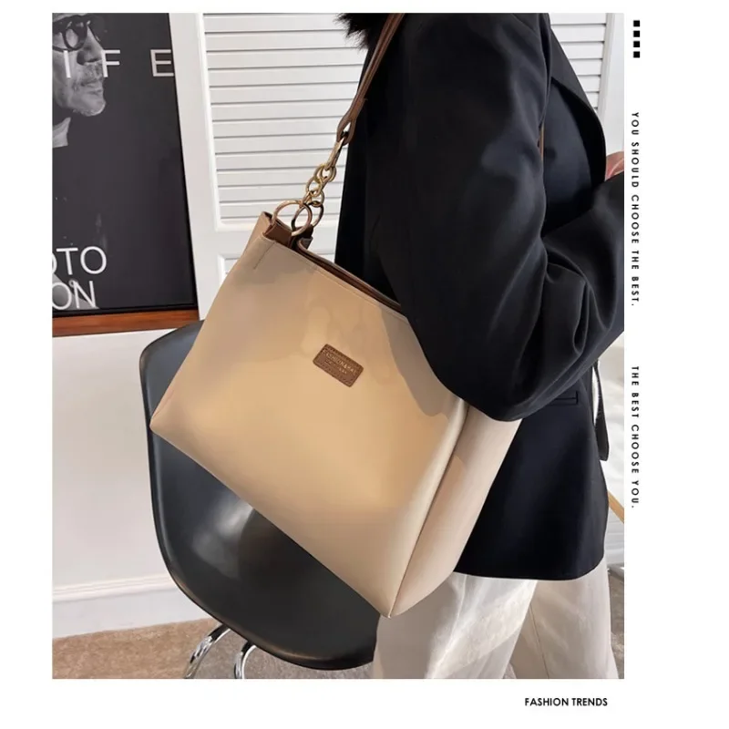 

Exquisite and High-end Women's Shoulder Bag 2023Fashionable Solid Color Tote Bag Fashionable Urban Beauty Large Capacity ToteBag