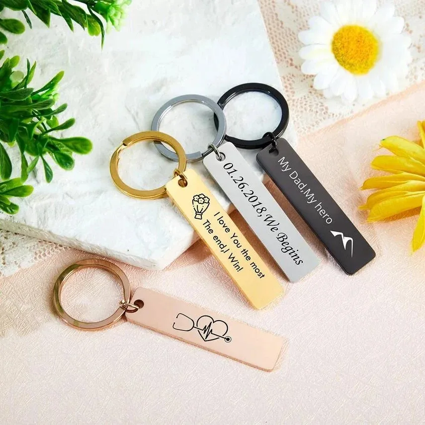 

Personalized One Side Cute Couple Keychain Gift for Boyfriend Girlfriend Men Women Key Chains Gifts for Dad Son Key Accessories