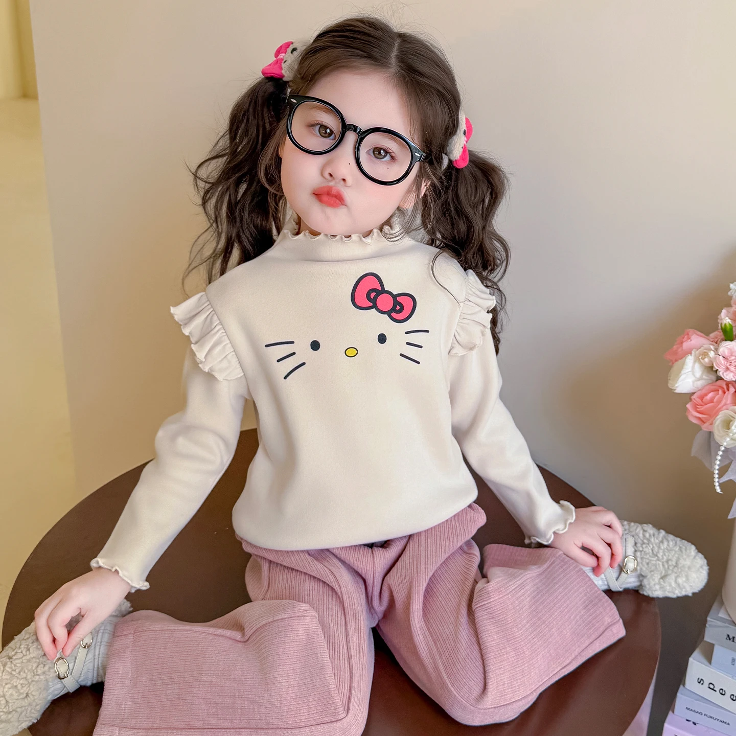 

Hello Kitty Long Sleeve T-shirt for Girls Autumn Winter New Cute Cartoon Print Plush Warm Pullover Children Casual Pink Tops