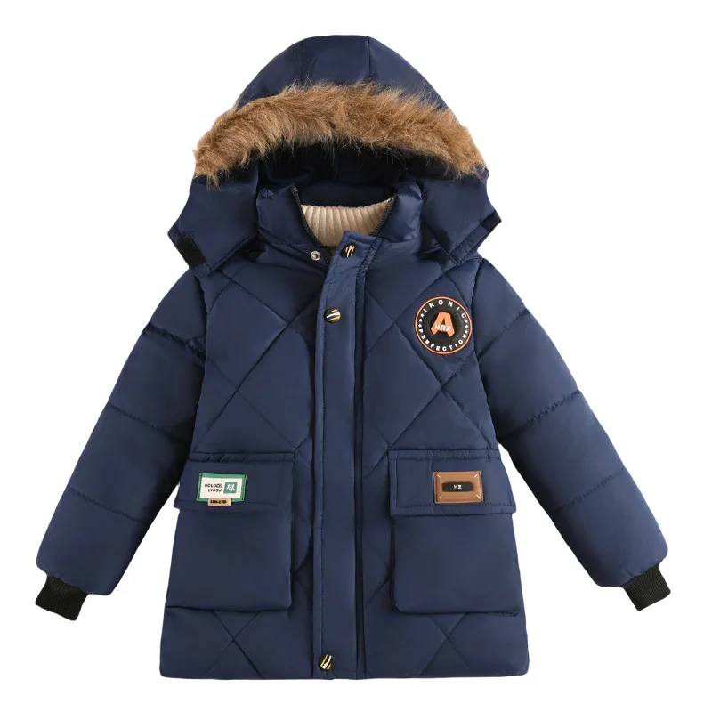 

A trendy cotton-padded jacket for boys in winter, a stylish new cotton-padded coat for boys in winter