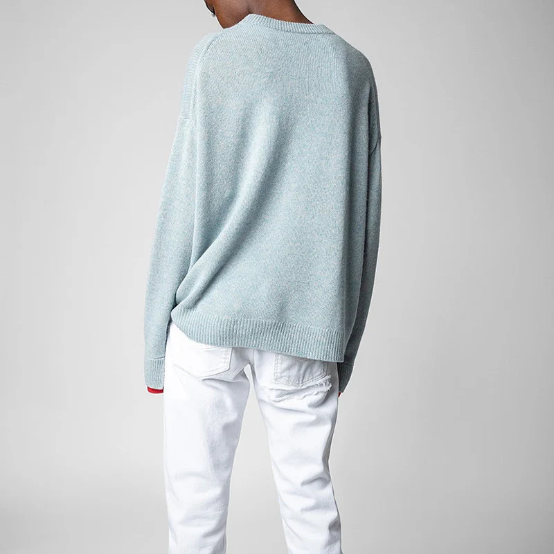 Jesienno-zimowy, ręcznie robiony sweter damski, luźny krój, haftowany napis Camere, litera ZV, serce, styl uliczny, długi rękaw.