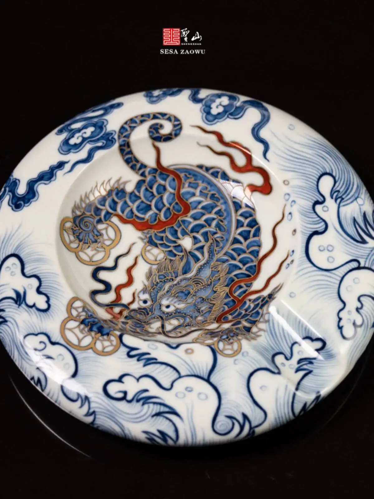 Holy Mountain Jingdezhen Antique Gold-Painted Pixiu Ornaments Handmade Ceramic Blue And White Cigar Jar