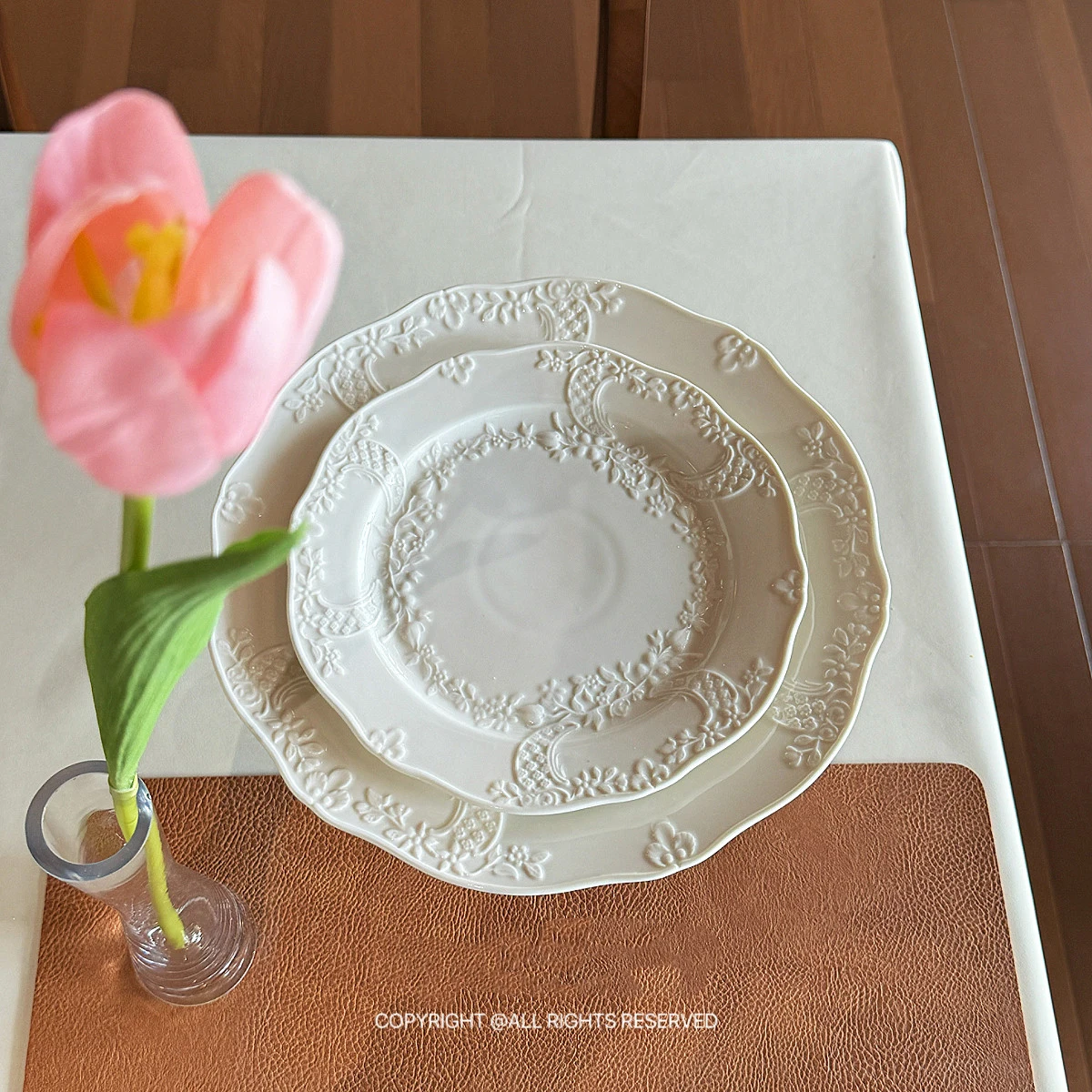 

8~10 Inch Vintage Embossed Floral Ceramic Dinner Plate 2026 Cream White Porcelain Plates High End Exquisite Dessert Tableware