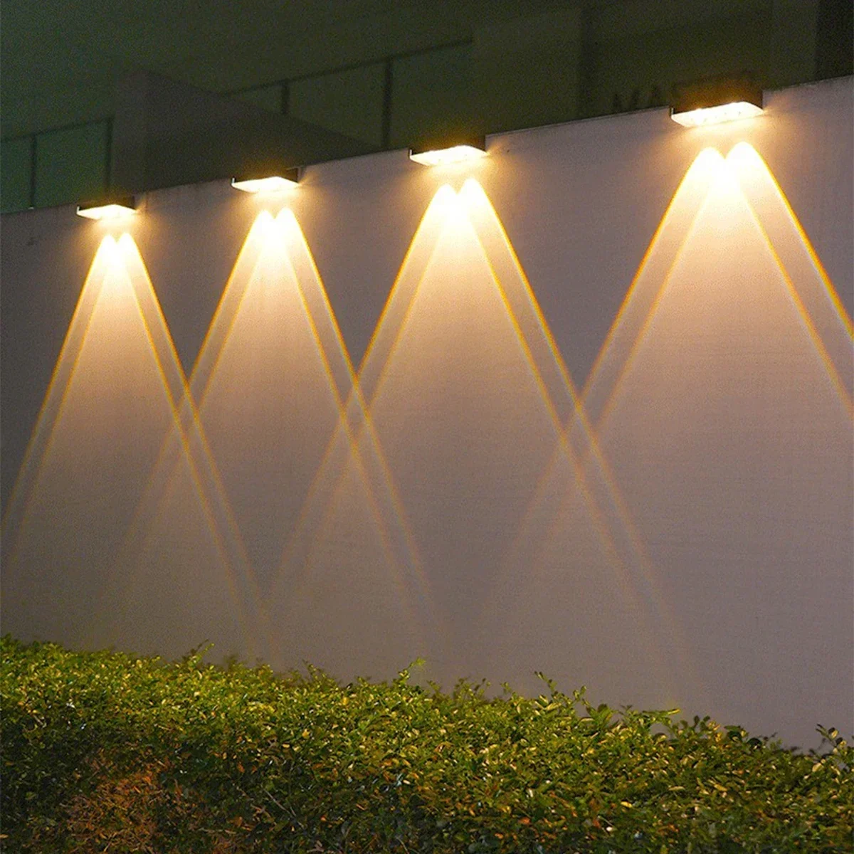 

Светодиодная садовая лампа на солнечной батарее, яркий водонепроницаемый светильник 3 цветов, для улицы, освещение лестниц, украшение забора