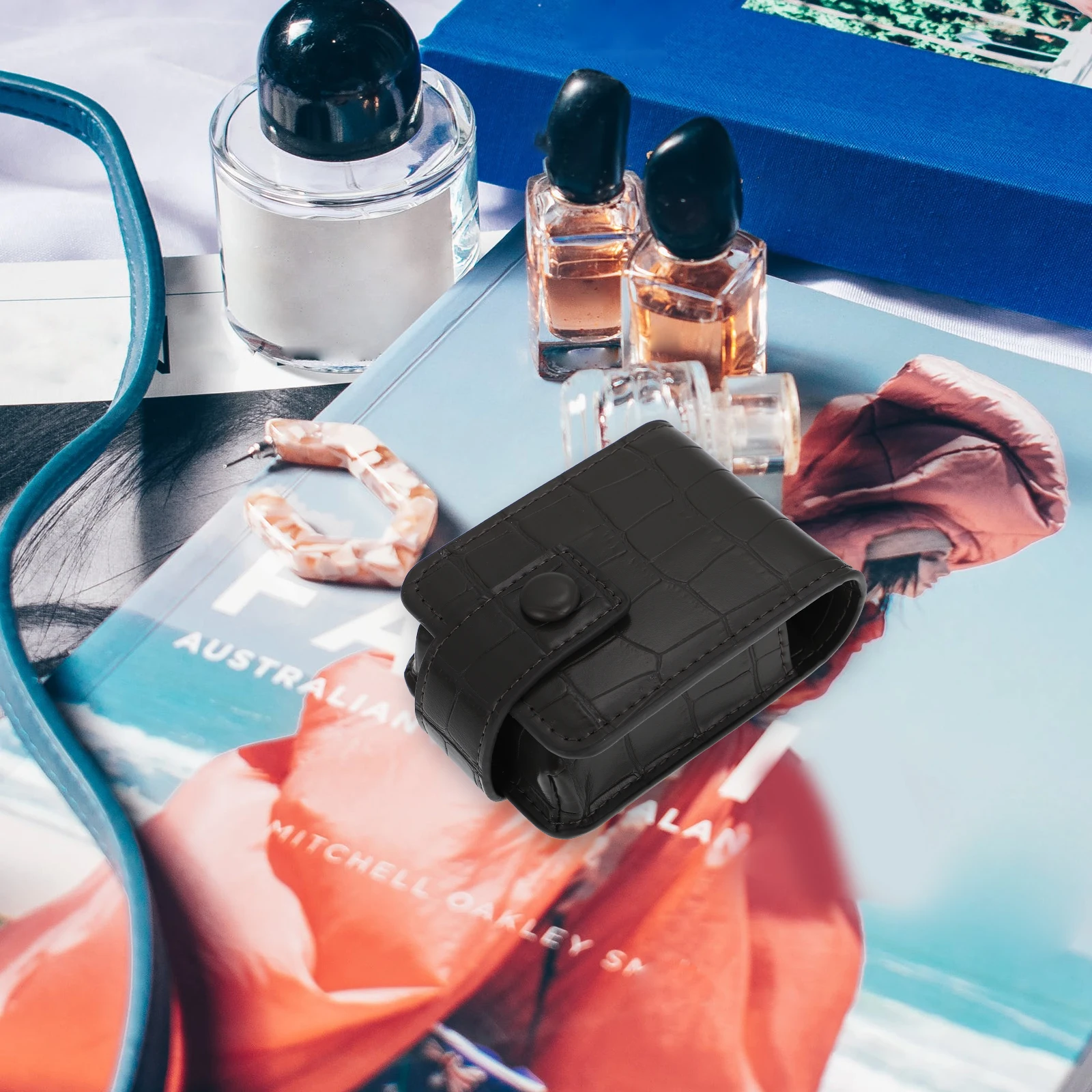 

Портативная сумка для губной помады, маленькая косметичка, серая, из искусственной кожи, для путешествий, простое зеркало для хранения на открытом воздухе, блестящий чехол, компактный