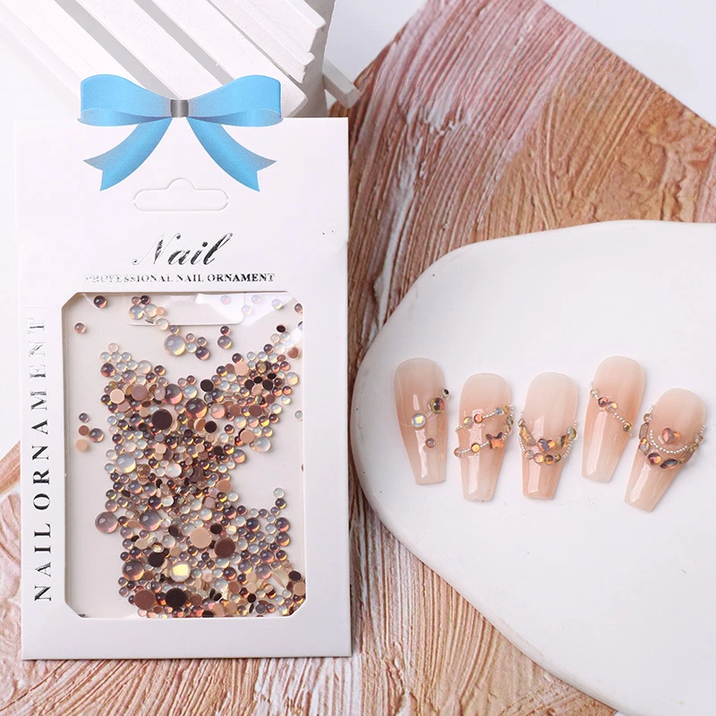 Atualize seu jogo de unhas com 100 strass marrons mocha translúcidos para decoração de manicure