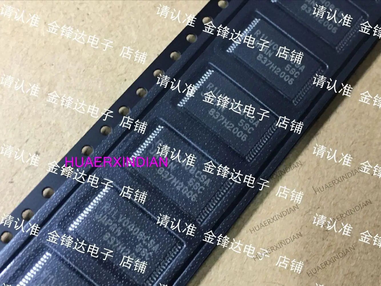 

10PCS New R1LV0408DSA-5SI / RILV0408CSA-5SI /CSA-5SC /DSA-7LI