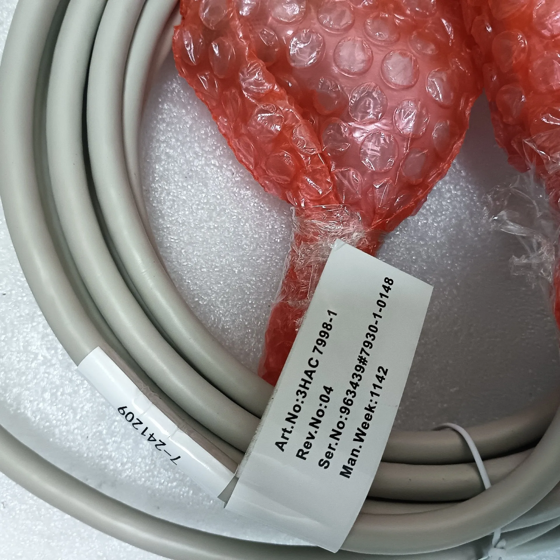 Original new 3HAC7998-1 Robot Encoder Cable For ABB Robot