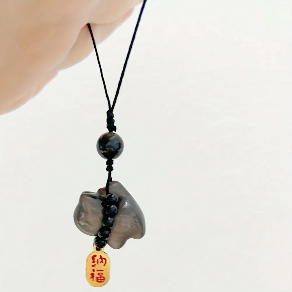 

A Cute Obsidian Lucky Cat Phone Lanyard, Featuring A Black Cat Pendant, Used For Home Decoration, As A Wealth Chain Pendant, And For Enhancing The Decoration Of Bags And Other Items