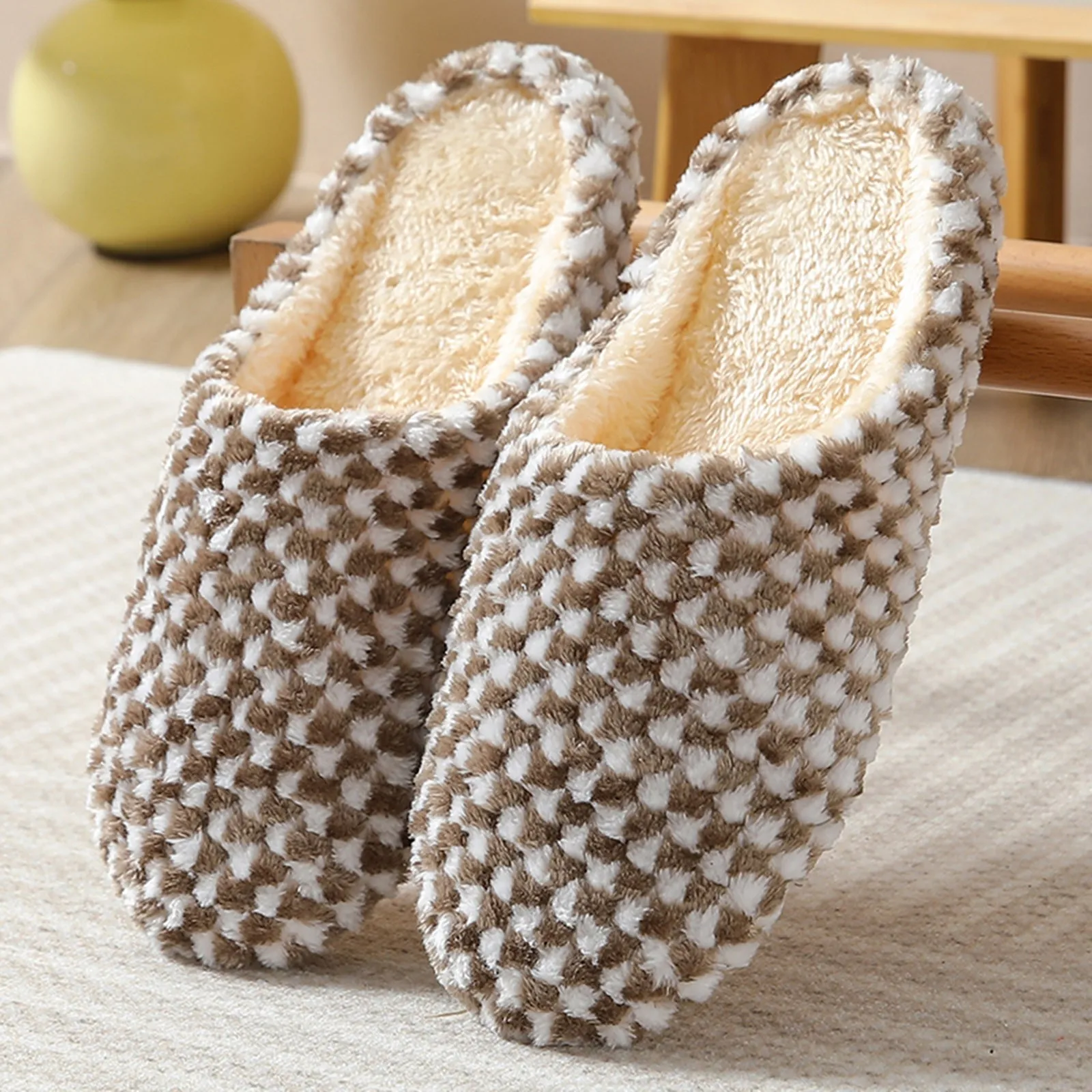 2024 New Polka Dot Mute Japanese Indoor Slippers Wooden Floor Home Non Slip Couple Men And Women Plus Size Cotton Slippers