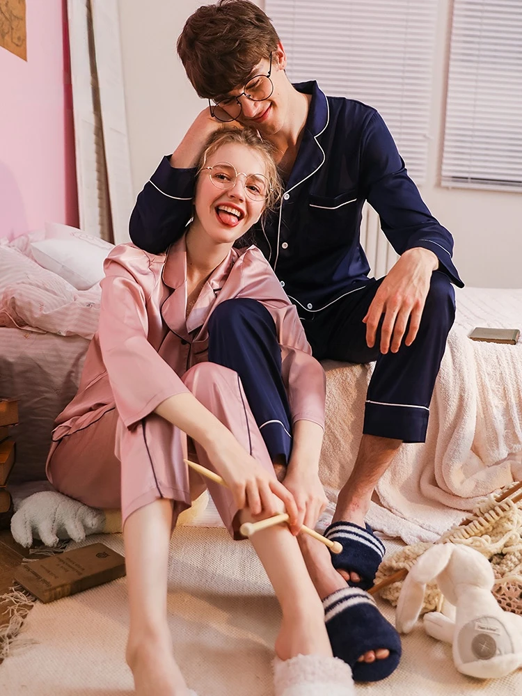 

Couple's Pajamas Set Ice Silk Women Nightwear Long Sleeved Spring And Autumn Home Clothes Comfortable Thin Nightgrown