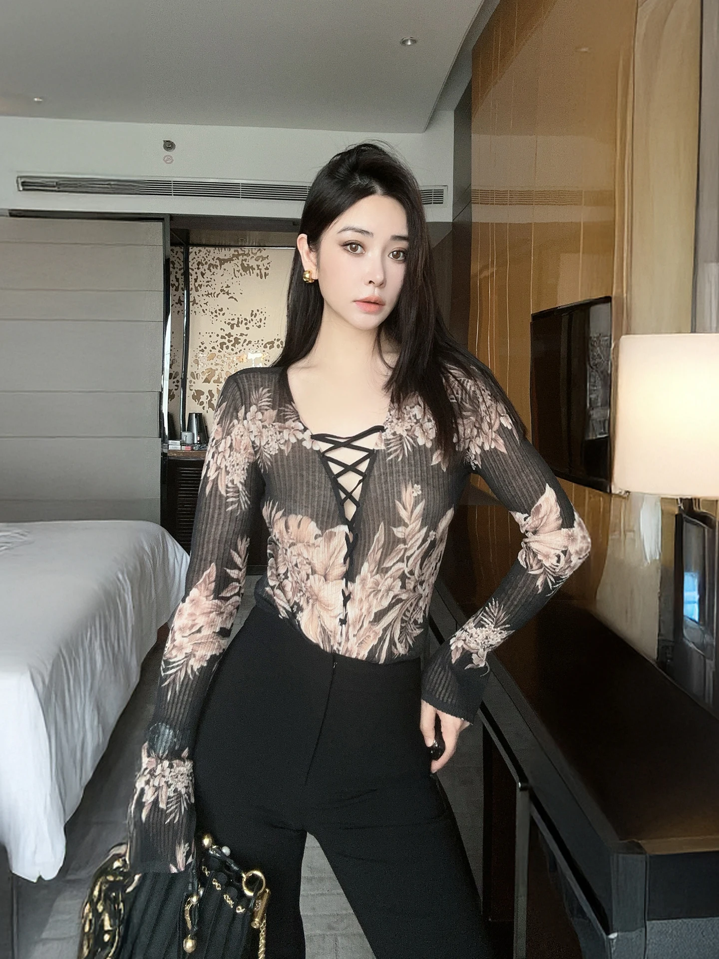 

Sexy Lace Tie Top Women's Long Sve Me Print Design Slim Fit Base irt Cotton Nylon Fabric Knitted Floral Pattern T-irt