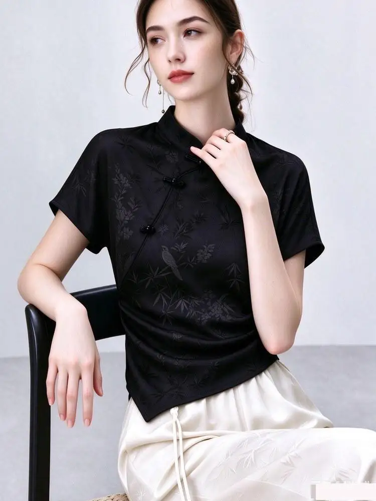 2026 Neue Chinesische Schwarze Jacquard-Qipao-Bluse für Damen, Sommer, Kurzarm, Froschknöpfe, Stehkragen, Vintage Casual Top