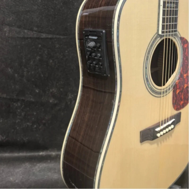 Deutsches Lager: Akustikgitarre mit/ohne 301 EQ, Naturholzfarbe, massive Fichtendecke mit goldenen Stimmwirbeln und Knochensattel