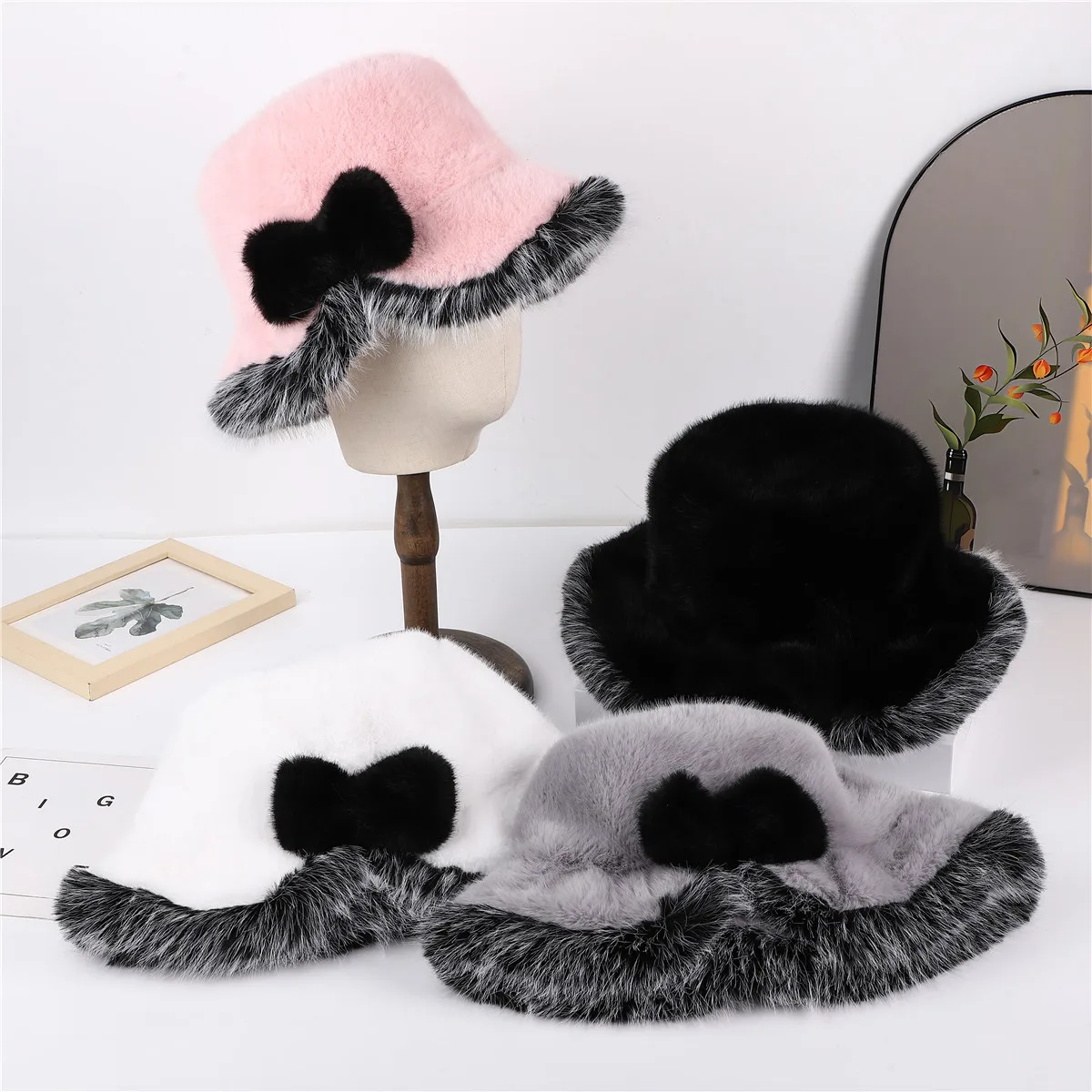 

Женская меховая Панама с бантом, зимняя шапка из лисьего меха, плюшевая шапка с защитой ушей, ветрозащитный Теплый головной убор, модные женские шапки