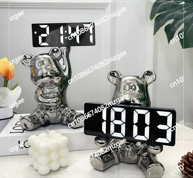 Creative Violent Bear Watch Clock Smart Small Alarm  Desktop Electronic Digital  Jewelry Table Clock