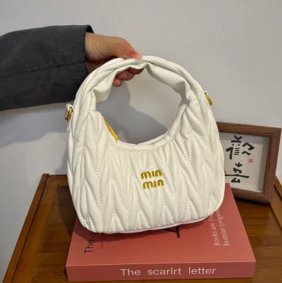 

Fashion and Luxury Design Underarm Women's Bags, Retro Simple and Versatile Handbags, Women's Boutique Diagonal Straddle Bags