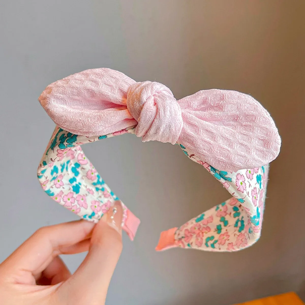 

Adorable Kids Cute Korean Style Rabbit Ears & Bowknot Headband Fabric Wide Band Hair Hoop for Girls Daily Use