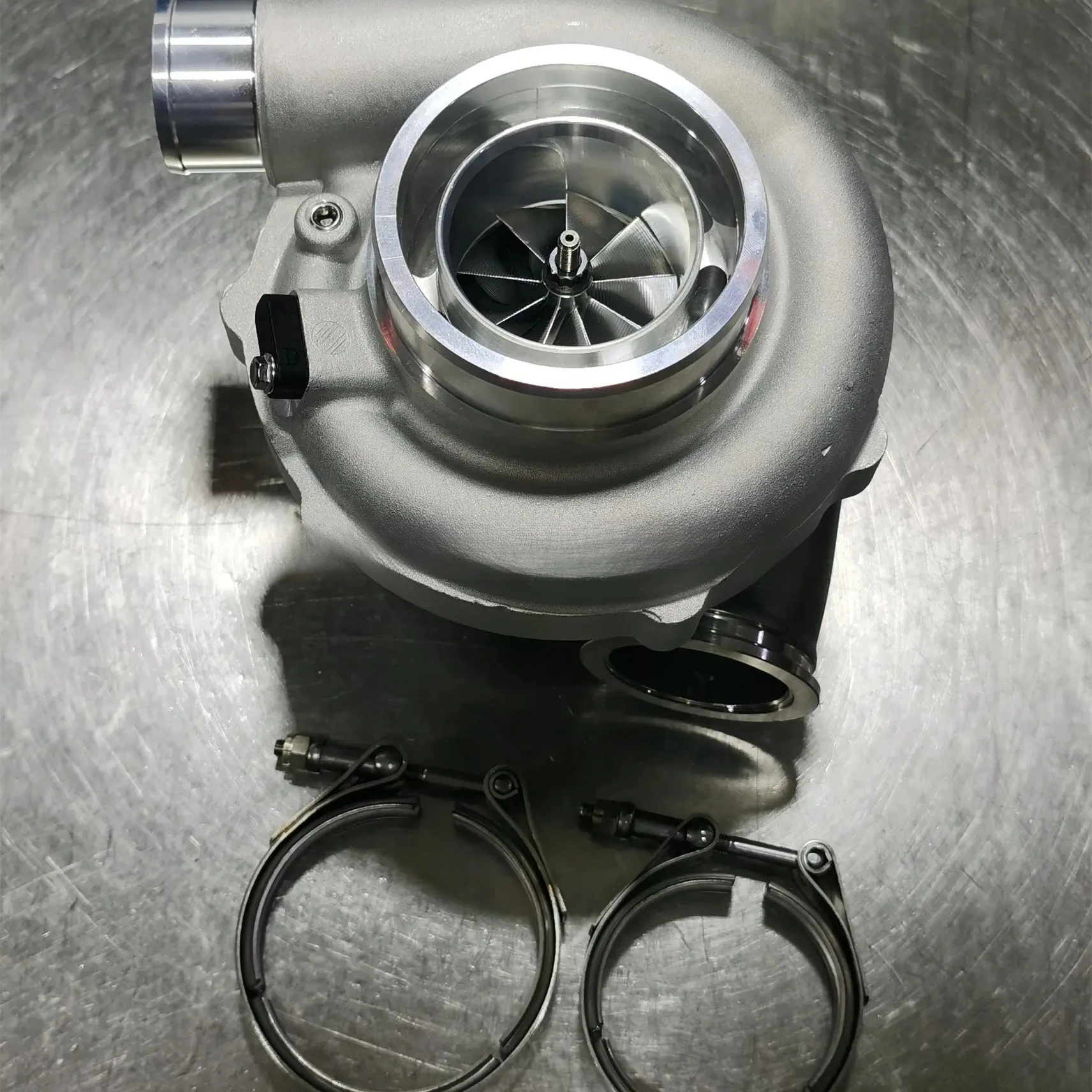 REVERSE Rotation 1.01 A/R V-band G35-900 Turbocharger Assembly 62mm Dual Ceramics Ball Bearing & Stainless Steel Turbine Housing