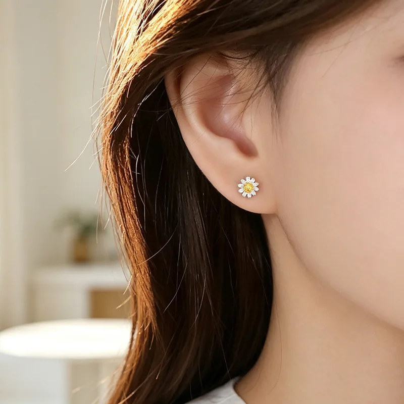 925 Sterling Silver  Stud Earrings Elegant Daisy Flower Small Classic Two Tone For Women Jewelry Gift Dropship Wholesale - view 5