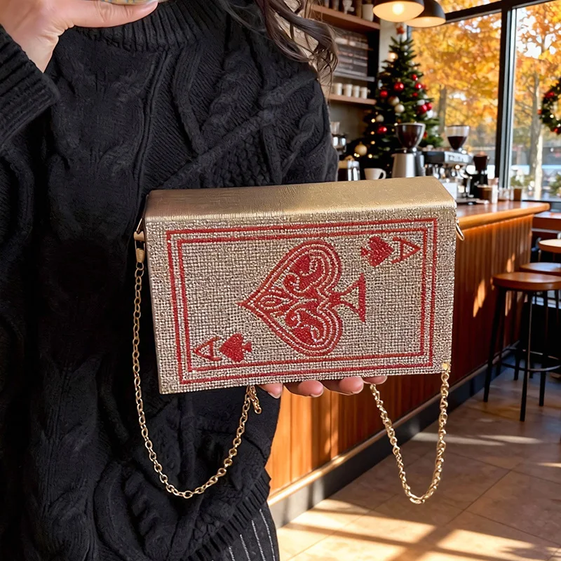 

Блестящие клатчи-игровые карты с глиттером для женщин, новинка 2026 года, вечерняя сумка через плечо с цепочкой, модная сумка на плечо с бриллиантами для женщин