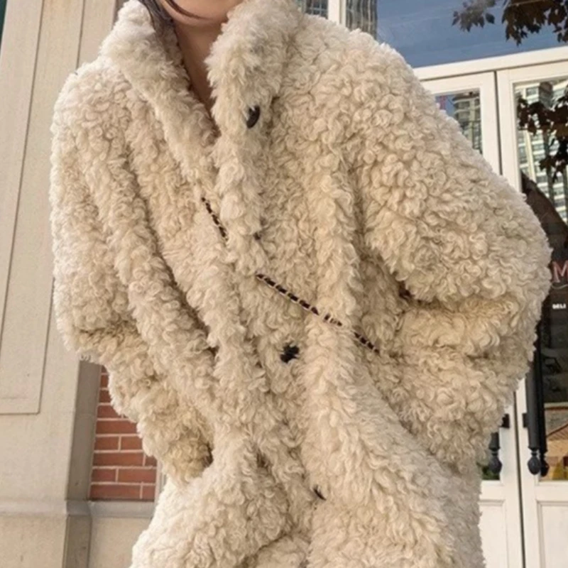 

2025 Winter New Wool Roll Medium and Long Coat Warm Imitation Lamb Fur Coat Women's Wool Coat