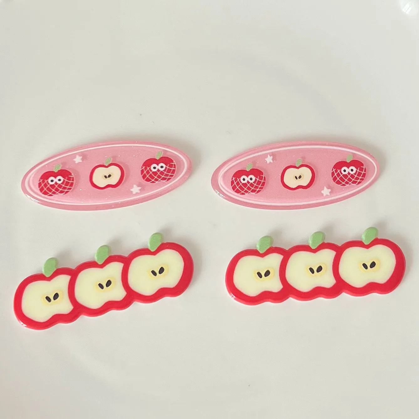 MINISO-Épingle à Cheveux en Forme de Pomme, Cabochons à Dos pio en Acrylique, Matériel Artisanal pour la Fabrication de Bijoux, Breloques, 2 Pièces