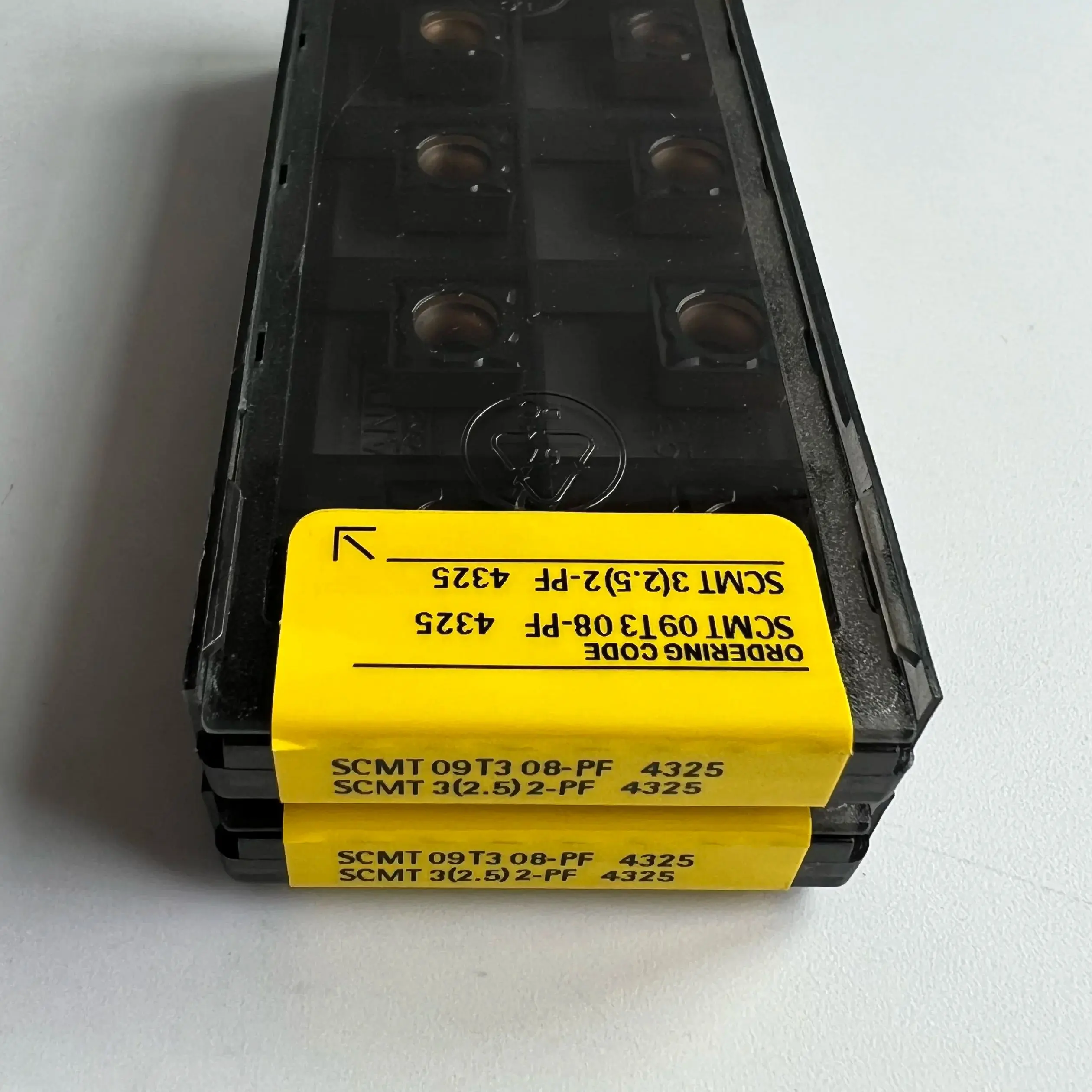 

Hard alloy cutting blades SCMT09T308-PF 4325