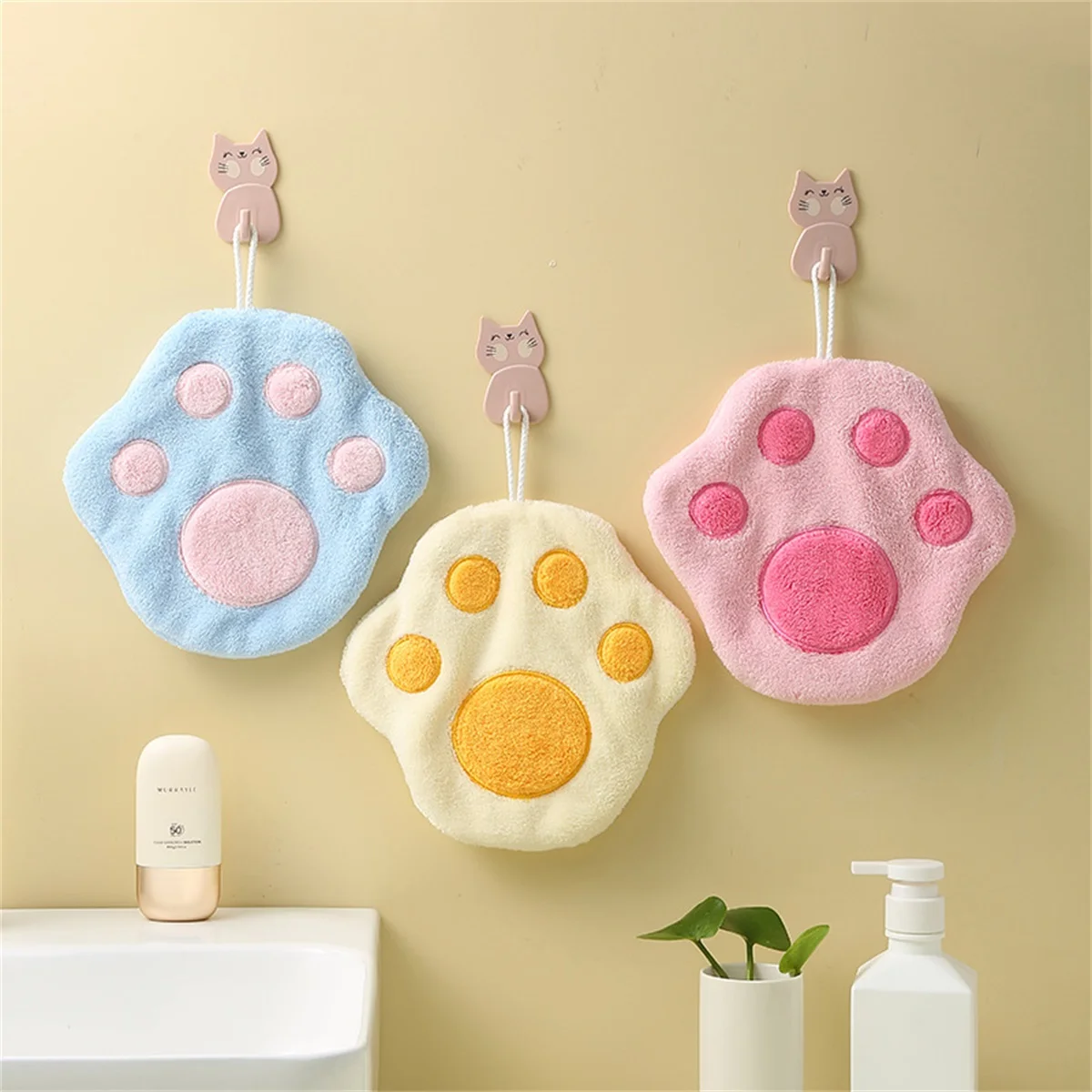 

Hangable Coral Fleece Hand Towel Creative Cat Footprint Hand Towel Household Children's Absorbent Towel