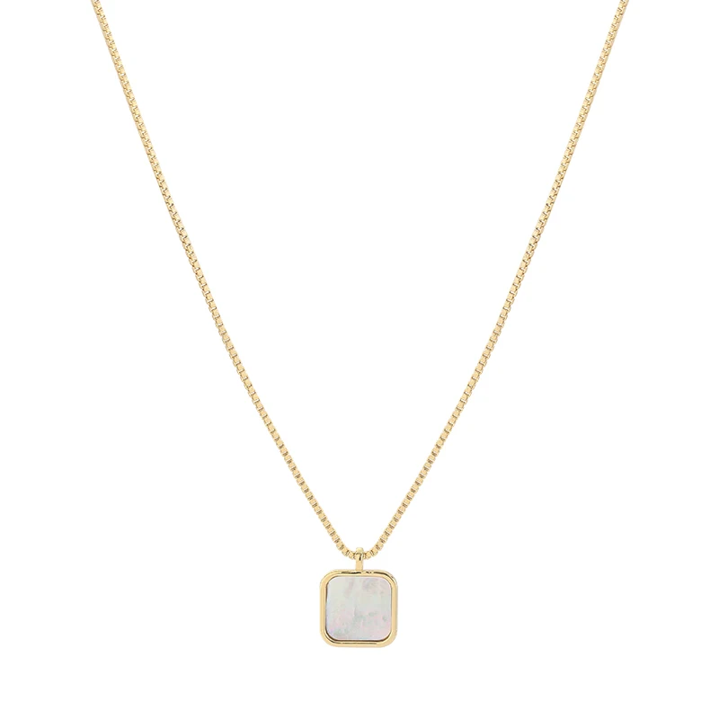 

Niche geometric square white fritillary necklace women's high sense fashion simple versatile collarbone chain