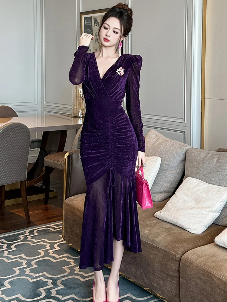 ชุดราตรีหรูหราสำหรับผู้หญิง เสื้อผ้ากำมะหยี่สีม่วง จับจีบ ผ่าข้าง ทรงหางปลา ชุดยาวสำหรับงานพรอม ชุดเดรสสำหรับงานเลี้ยงฤดูใบไม้ผลิ