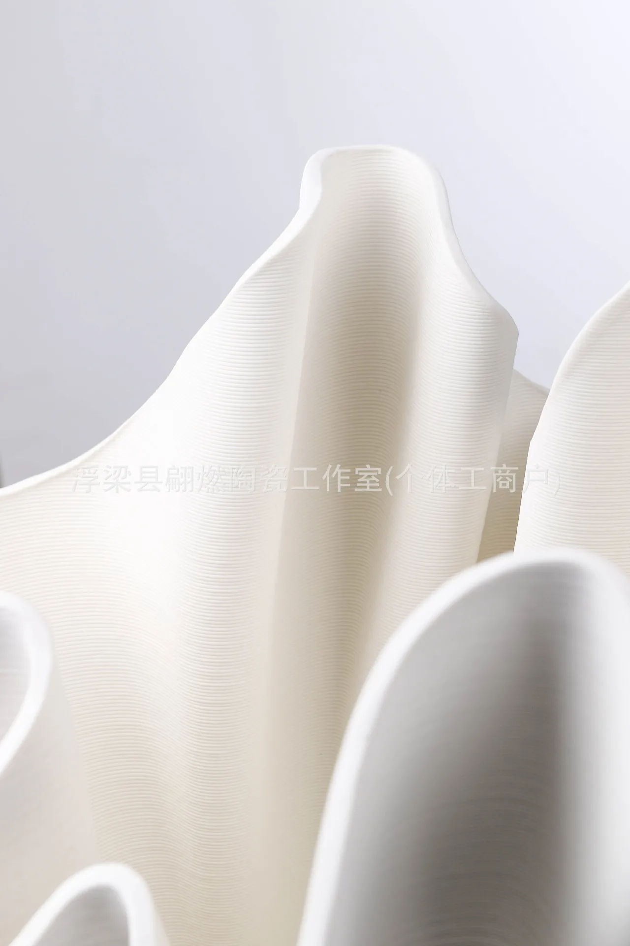 Ceramic Handicrafts Geometric Pleated Patterns Three-dimensional Flowerpot Wrinkled Flower Vase Home Decoration Accessories