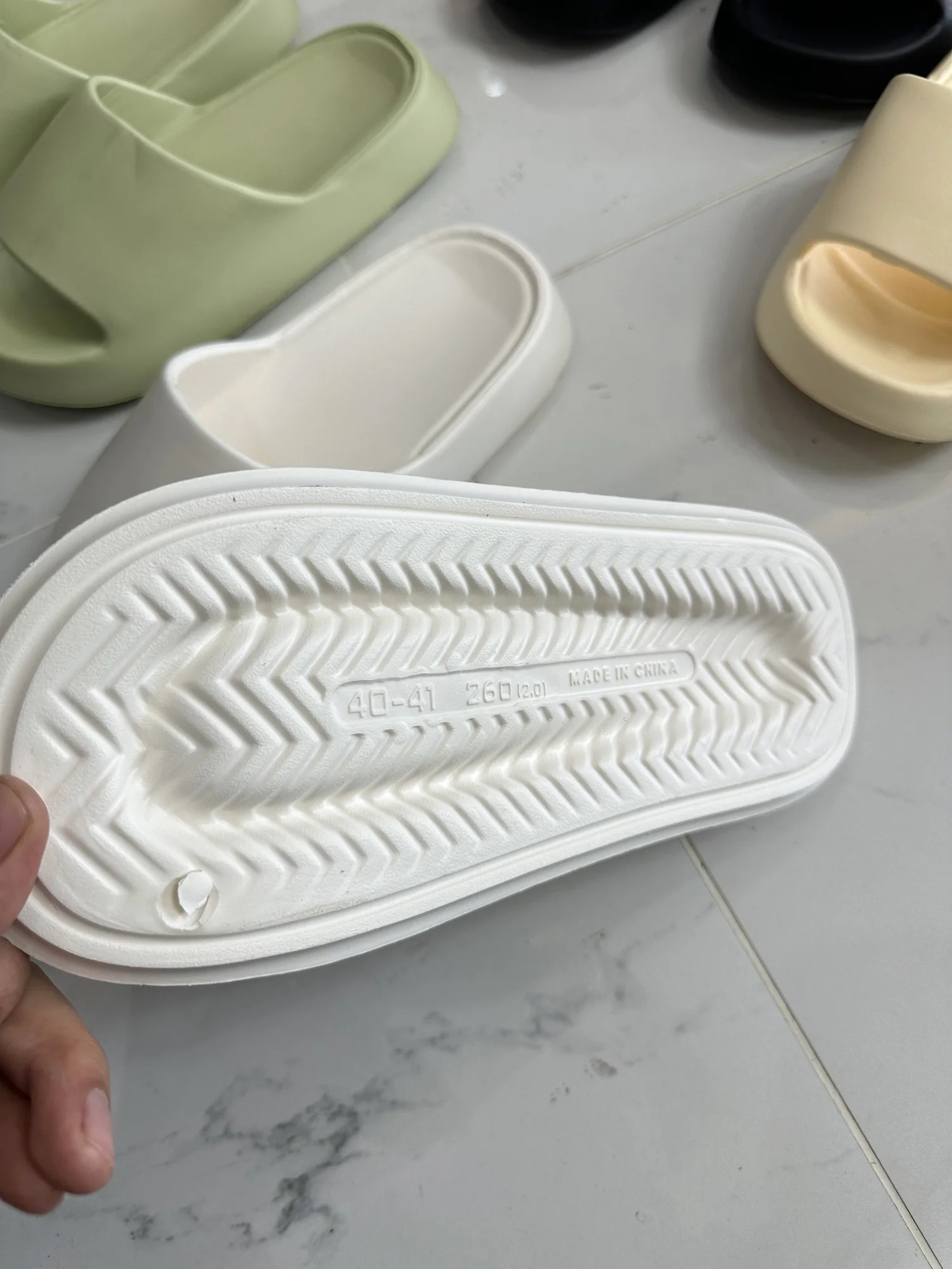 Summer Casual One-Strap Slippers Unisex Couples Anti-Slip Home EVA Lightweight Comfortable Multi-Color Slip-On Shoes