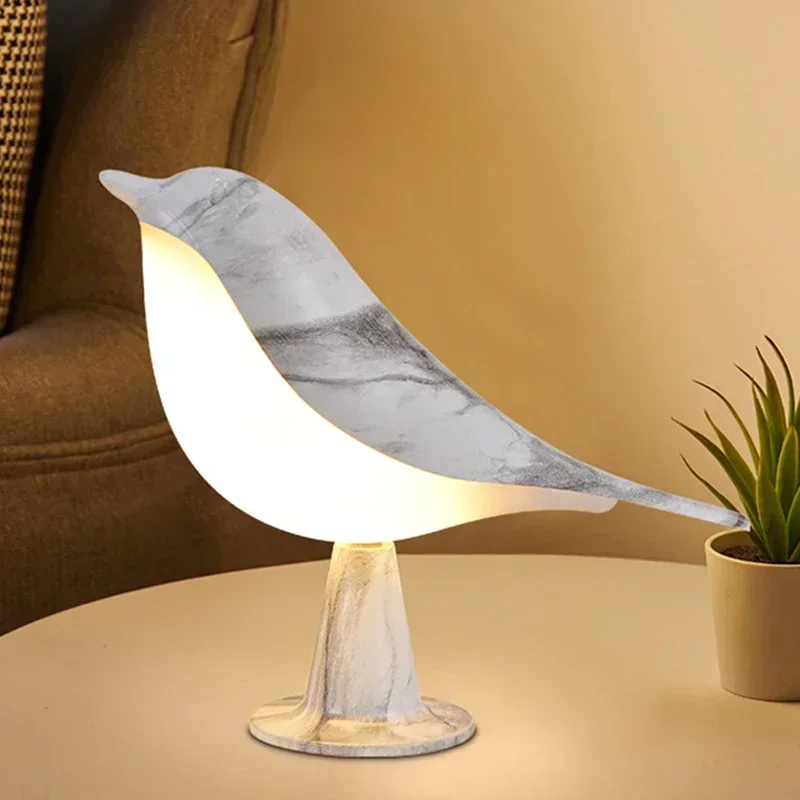 

Creative Magpie Aroma Lamp Car Decorative Lamp Bedroom Bedside Bird Night Lamp Three-color Touch Charging Atmosphere Table Lamp