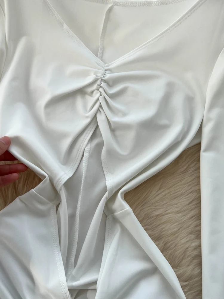 Foamlina-maxivestido Sexy recortado en la parte delantera, fruncido, Irregular, a la moda, blanco, con cuello en V, manga acampanada, espalda ajustada, vestido largo de fiesta en la playa