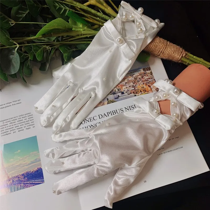 Women's Elegant Pearl Beaded White Satin Glove Female Spring Summer Vintage Sunscreen Driving Photograph Party Glove R1712