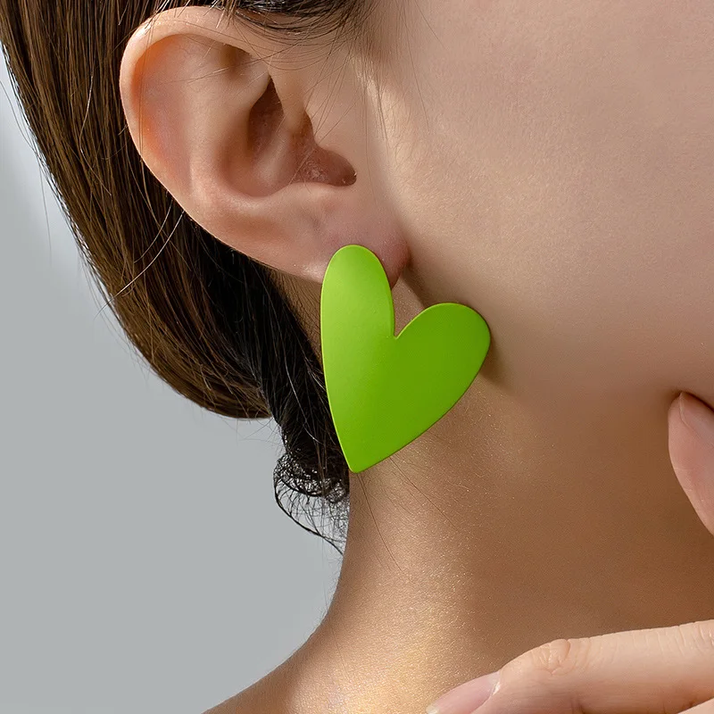 Stud Earrings For Women Colorful Enamel Metal Heart Shape Ear Accessories Holiday Party Gift Fashion Jewelry E478