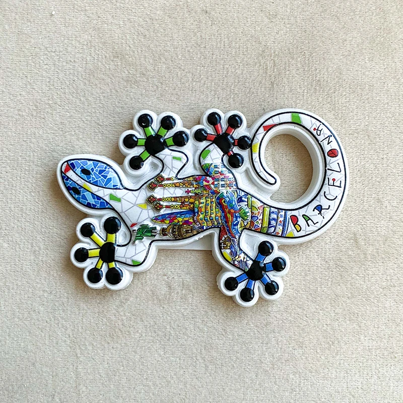 

Spain Barcelona tourist souvenirs gecko decorative 3d stereo cathedral magnetic refrigerator magnets