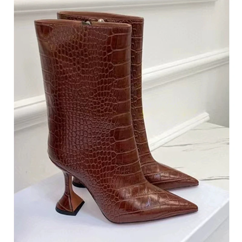 أسود نمط التمساح أشار تو كأس للنبيذ الكعوب حذاء برقبة للركبة امرأة 2026 براون الجانب سستة على شكل كعب منتصف العجل الأحذية #4