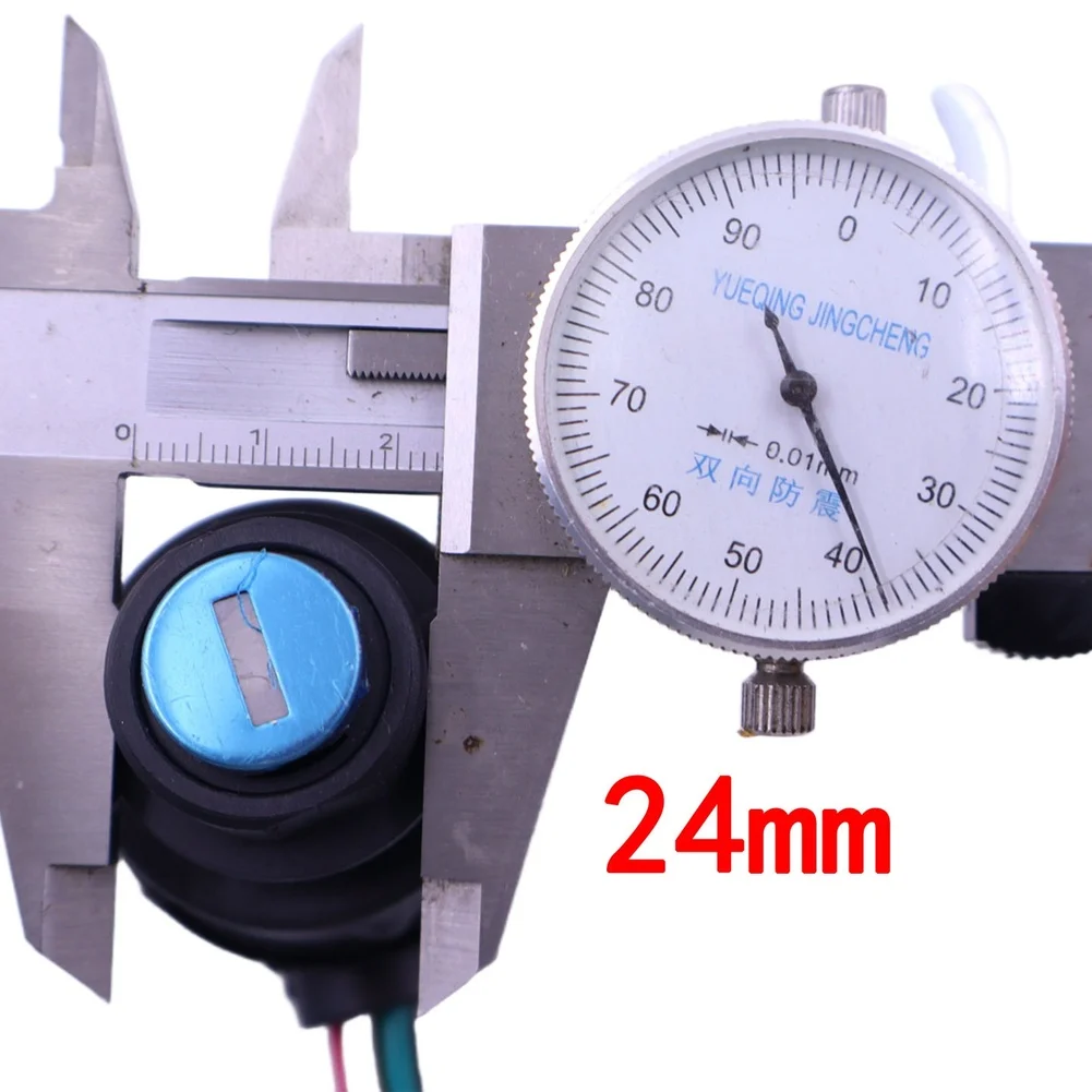 Diesel Generator Ignition Lock Start Key Switch Compatible with 186 188 190 Models Five Line Panel Design 3.2 x 1.6cm Size