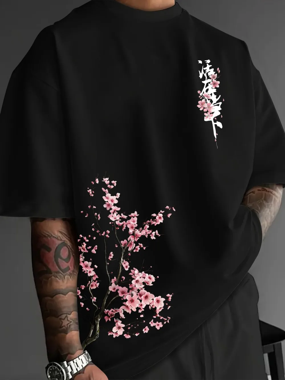 Neues amerikanisches Herren-Sommer-T-Shirt mit Kirschblüten- und Schriftzug-Print, mikroelastisch, atmungsaktiv, Rundhals, für Outdoor und Freizeit. – Detail 5