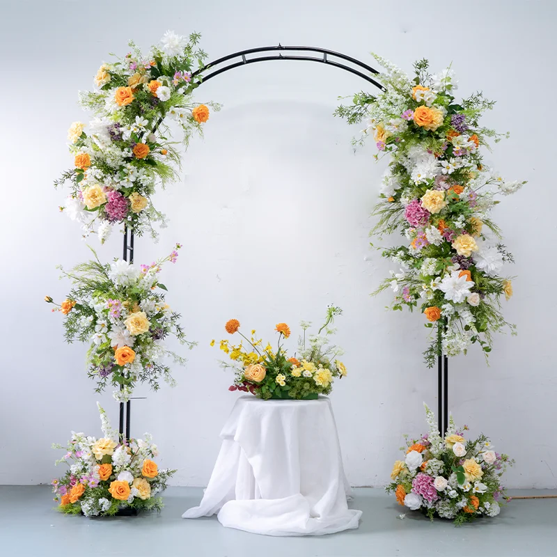 

Forest-themed decorative arch floral arrangements, outdoor wedding photography backdrops, and finished artificial flowers.