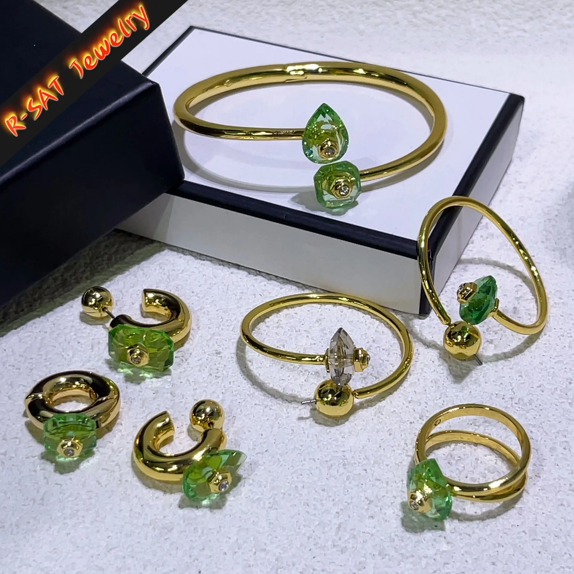 

Original Jewelry Crystal 2025 New Sales Trend Set Green Water Drop Pendant Necklace Bracelet Earrings Ring Party Gifts for Women