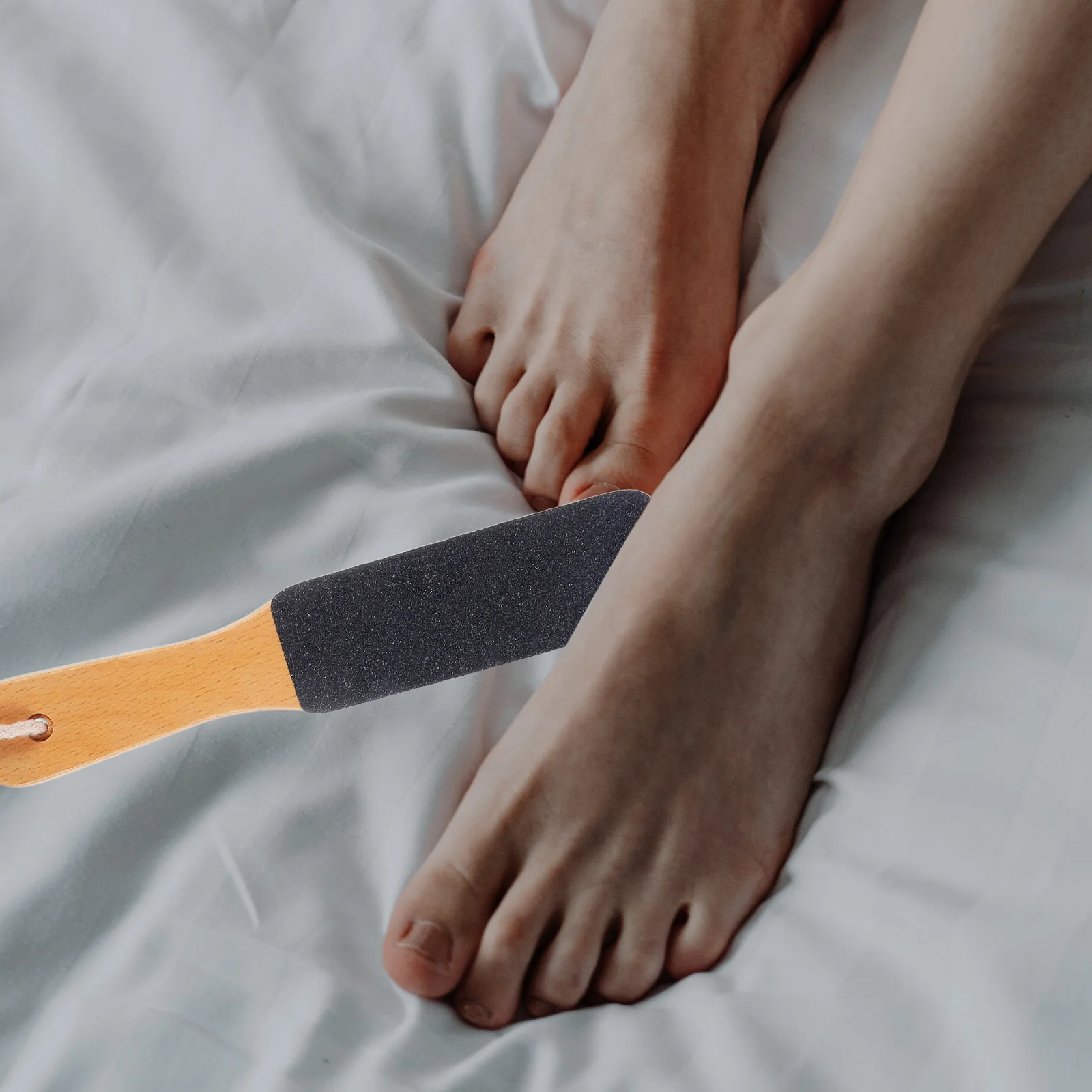 

2 шт. ручной рашпиль для ног, скребок для педикюра, буковый материал, эффективное средство для удаления омертвевшей кожи для мужчин и женщин, пилка для ног для пожилых людей