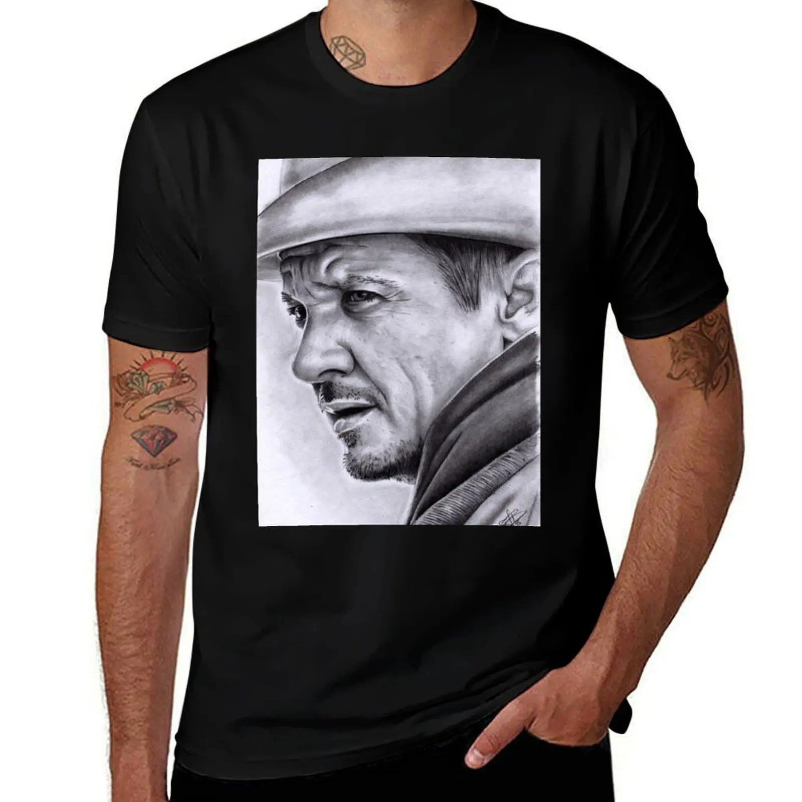 Jeremy Renner T-Shirt Lightweight Running Sports T-Shirt